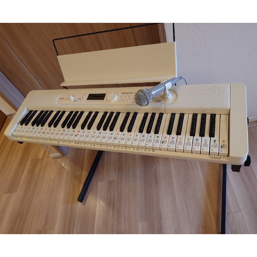 CASIO(カシオ)の【スタンド付】CASIO 光ナビゲーションキーボード LK-520 楽器の鍵盤楽器(キーボード/シンセサイザー)の商品写真