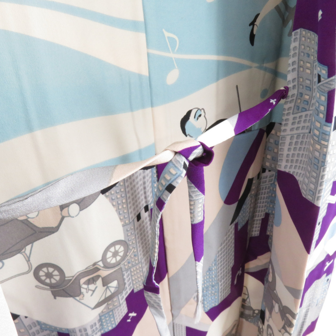 ふりふ(フリフ)のfurifu ふりふ 長羽織 大正友禅 車に飛行機とビル 丹後ちりめん 正絹 紫色 和装コート カジュアル 身丈95cm レディースの水着/浴衣(着物)の商品写真