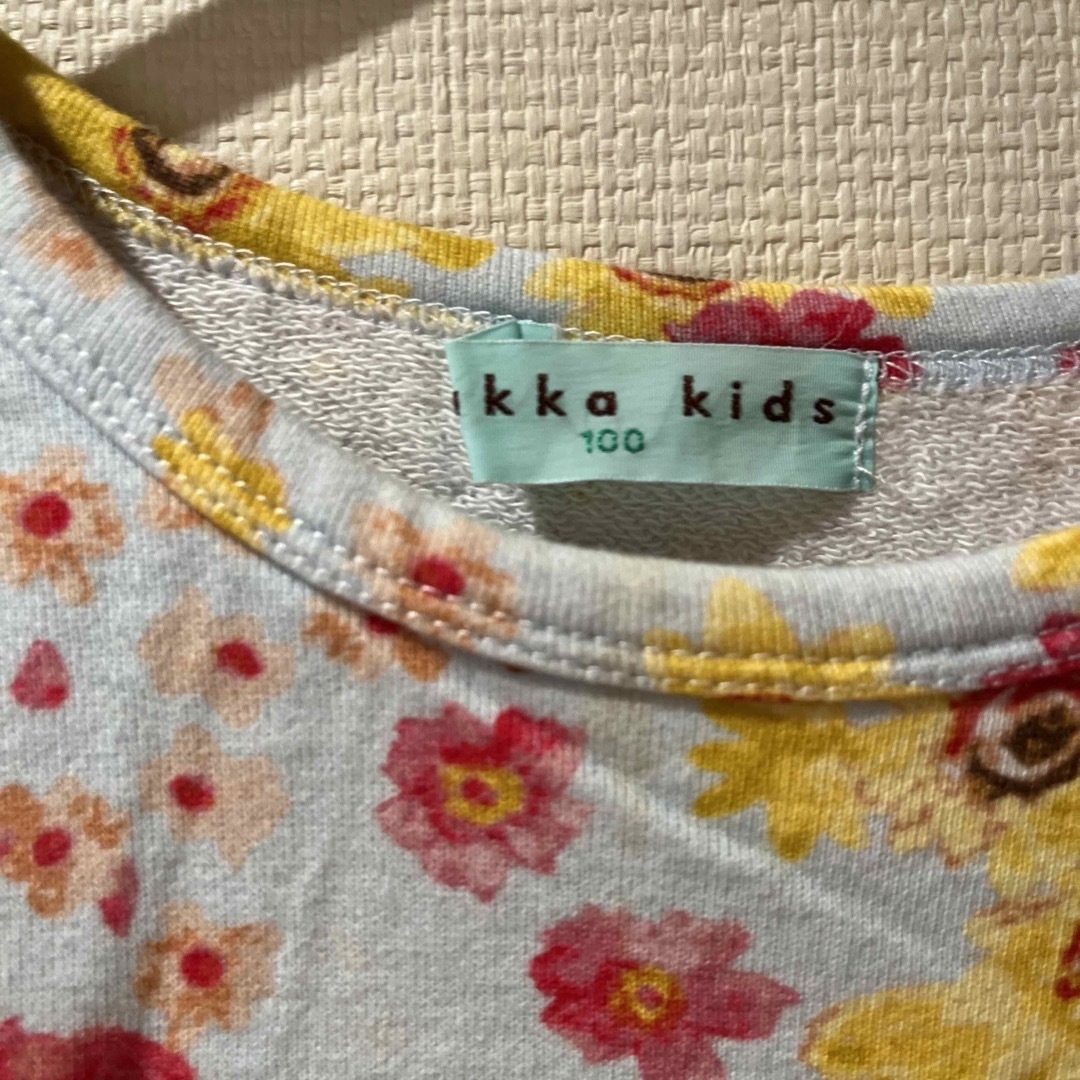 hakka kids(ハッカキッズ)のフラワートップス キッズ/ベビー/マタニティのキッズ服女の子用(90cm~)(Tシャツ/カットソー)の商品写真