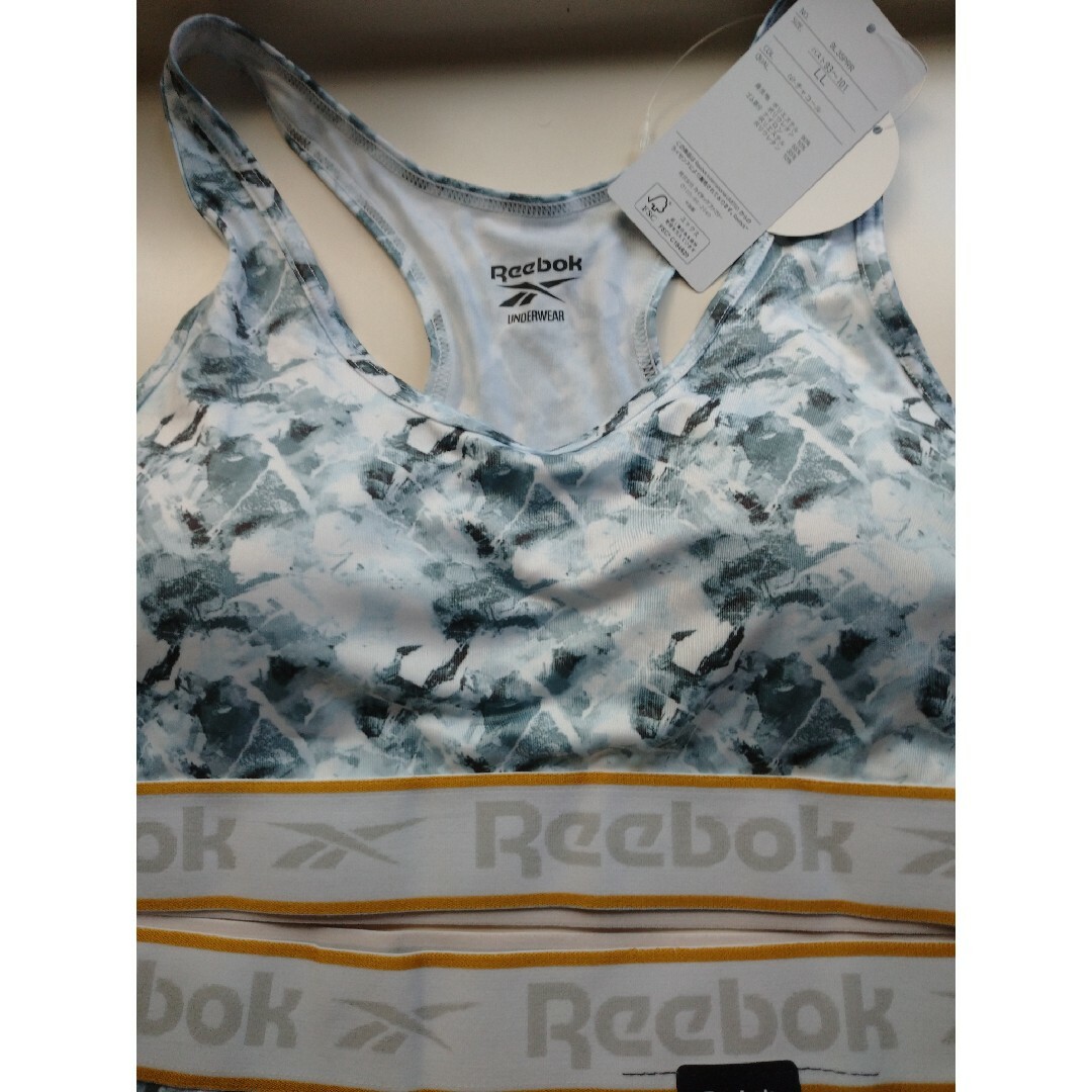 Reebok(リーボック)のReebok「スポーツブラショーツセット」 レディースの下着/アンダーウェア(ブラ&ショーツセット)の商品写真