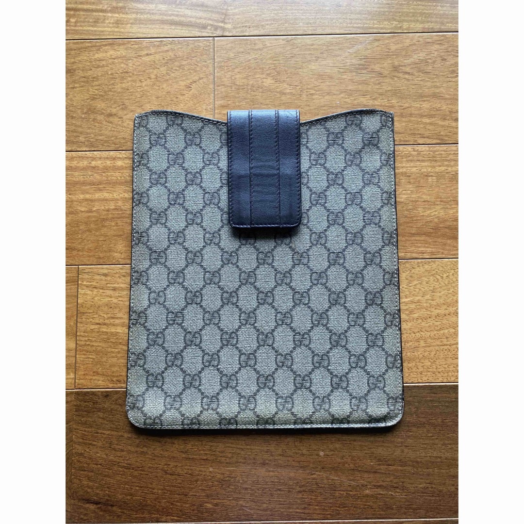 Gucci(グッチ)のGucci IPad ケース スマホ/家電/カメラのスマホアクセサリー(iPadケース)の商品写真