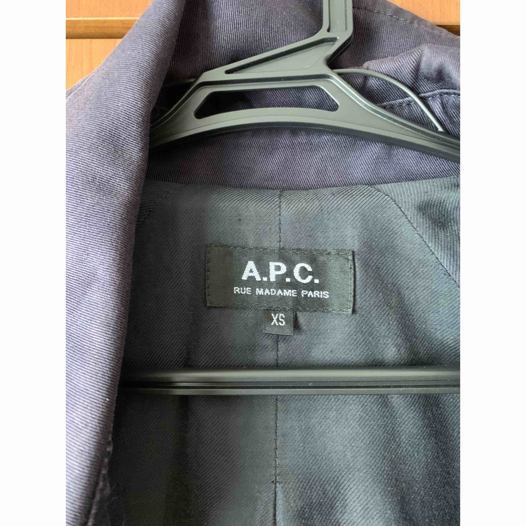 A.P.C アー・ペー・セー　トレンチコート(ネイビー)  メンズのジャケット/アウター(トレンチコート)の商品写真