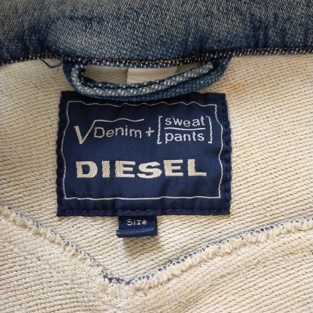 DIESEL(ディーゼル)のディーゼル　レディース　デニムジャケット レディースのジャケット/アウター(ブルゾン)の商品写真