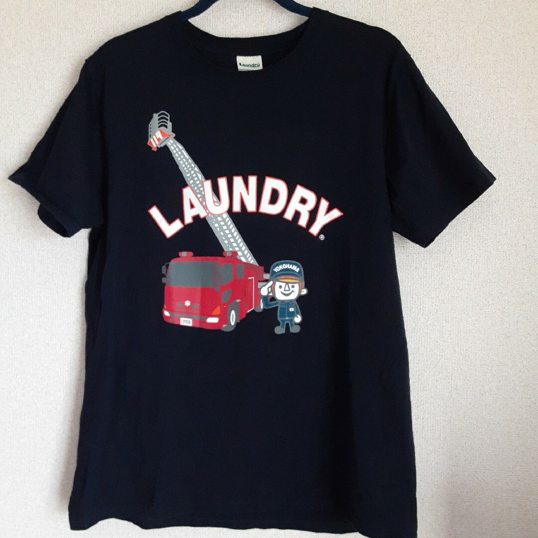 LAUNDRY(ランドリー)の横浜消防　Laundry　コラボTシャツ　Lサイズ　ネイビー メンズのトップス(Tシャツ/カットソー(半袖/袖なし))の商品写真