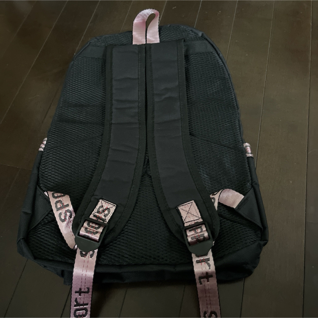 防弾少年団(BTS)(ボウダンショウネンダン)のBTSのリュックサック レディースのバッグ(リュック/バックパック)の商品写真