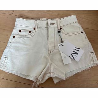 ザラ(ZARA)の新品！！ZARA キッズ　デニムショートパンツ　白(パンツ/スパッツ)