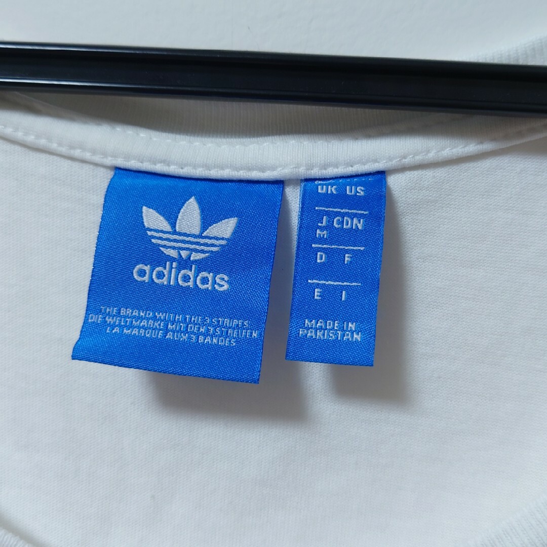 adidas(アディダス)のadidas originals  ロゴ　タンクトップ　M メンズのトップス(Tシャツ/カットソー(半袖/袖なし))の商品写真