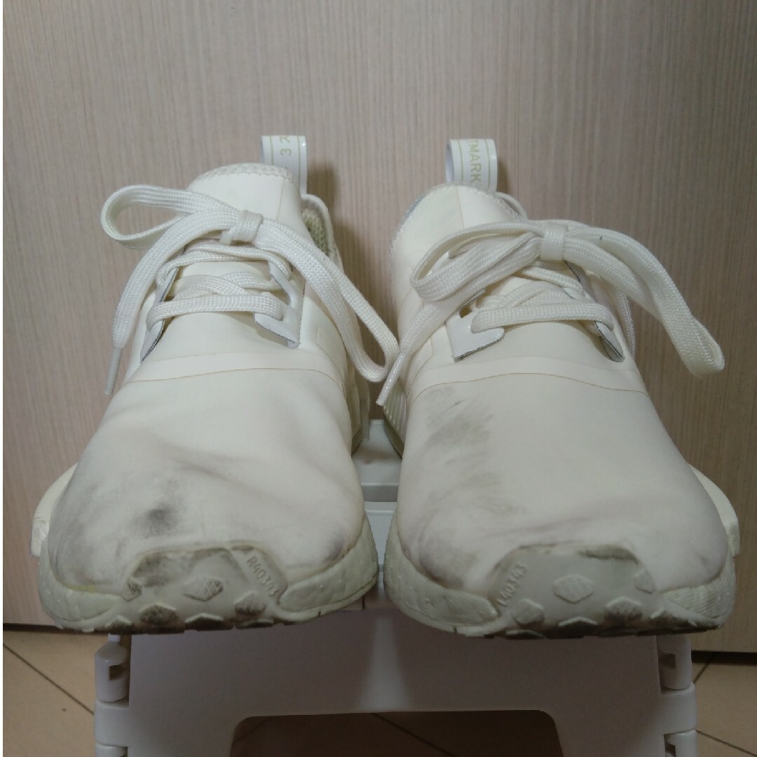 adidas(アディダス)のadidas(アディダス) NMD R1 Off White Sand メンズの靴/シューズ(スニーカー)の商品写真