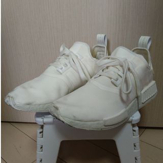 アディダス(adidas)のadidas(アディダス) NMD R1 Off White Sand(スニーカー)