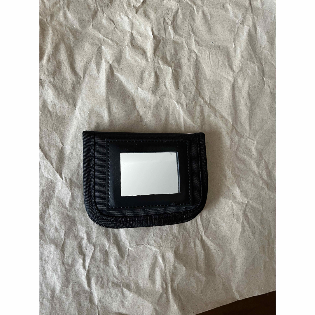 ベンデイビス 鏡付きカードケース 黒 インテリア/住まい/日用品の収納家具(その他)の商品写真