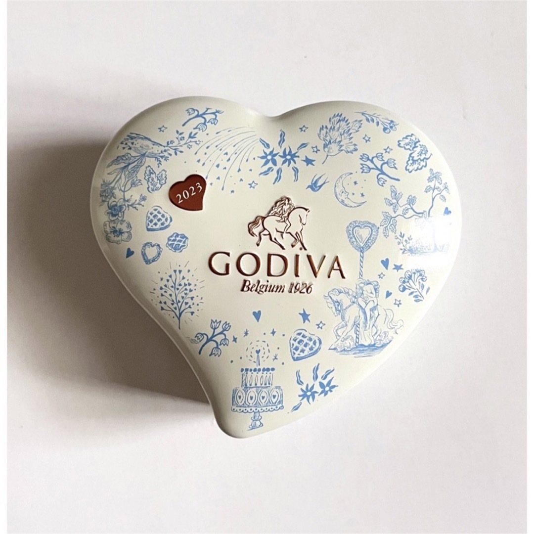 Goncharoff(ゴンチャロフ)のGoncharoff ゴンチャロフGODIVA ゴディバ　空き缶 2個 空缶 インテリア/住まい/日用品のキッチン/食器(容器)の商品写真