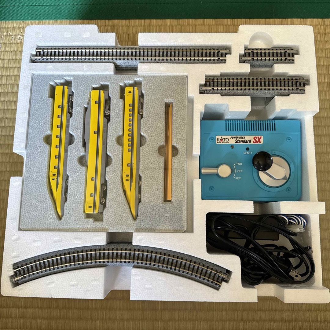 20-852 KATO カトー エンドレス線路 マスター1 Nゲージ 鉄道模型 エンタメ/ホビーのおもちゃ/ぬいぐるみ(鉄道模型)の商品写真