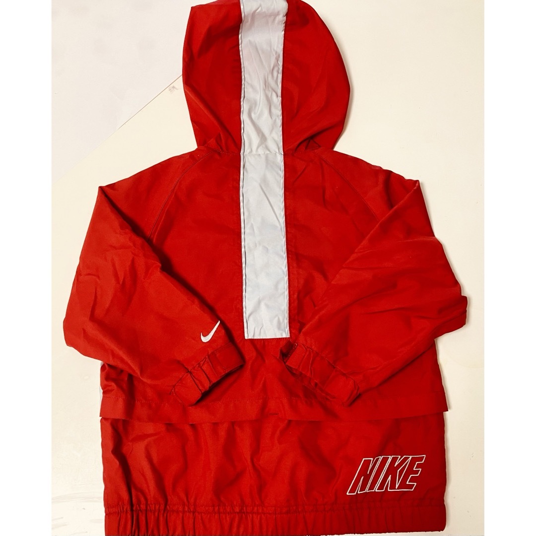 NIKE(ナイキ)のNIKE ウィンドブレーカー 90 キッズ/ベビー/マタニティのキッズ服男の子用(90cm~)(ジャケット/上着)の商品写真