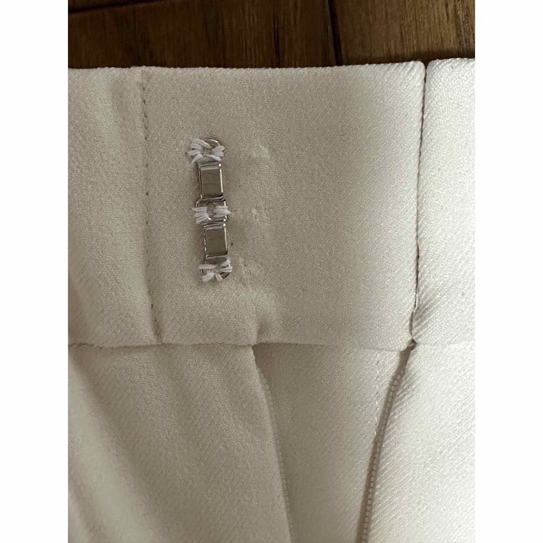 NOLLEY'S(ノーリーズ)の【美品】ノーリーズ　ロングタイトスカート　ホワイト レディースのスカート(ひざ丈スカート)の商品写真