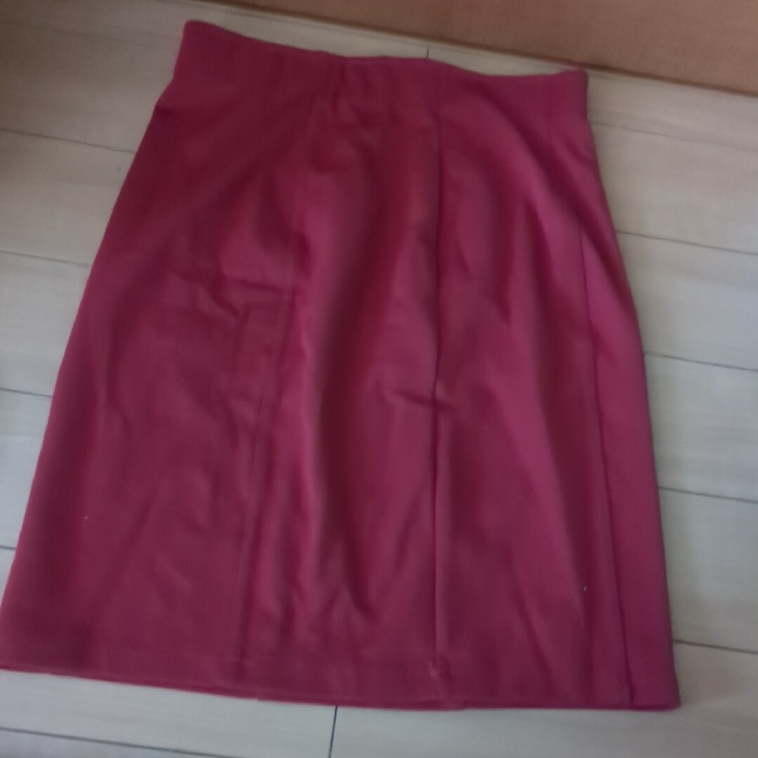 GU(ジーユー)の膝丈スカート　gu M レディースのスカート(ひざ丈スカート)の商品写真