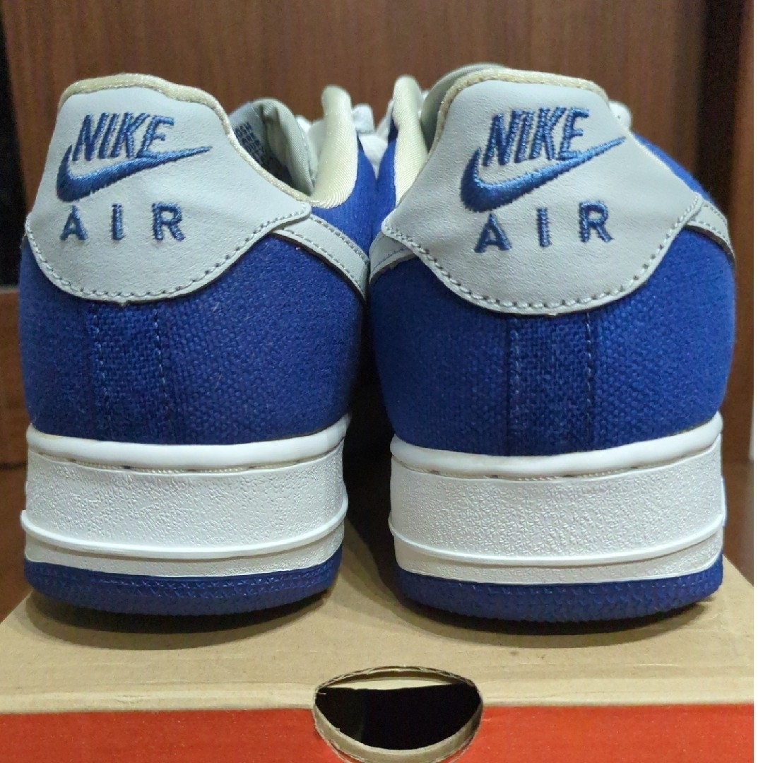 NIKE(ナイキ)のNIKE AIR FORCE 1 CANVAS メンズの靴/シューズ(スニーカー)の商品写真