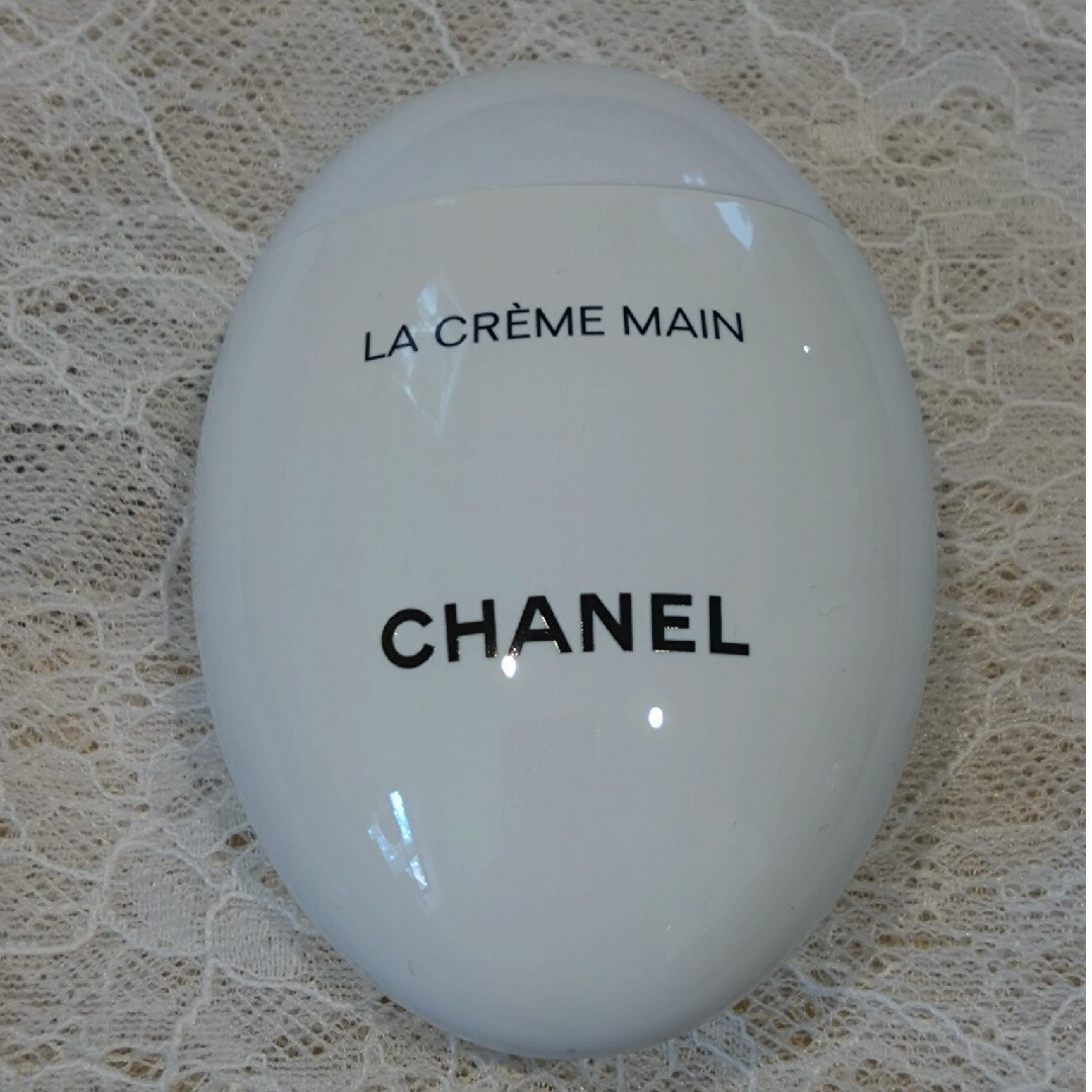 CHANEL(シャネル)のCHANEL ラ クレーム マン ハンドクリーム 50ml コスメ/美容のボディケア(ハンドクリーム)の商品写真