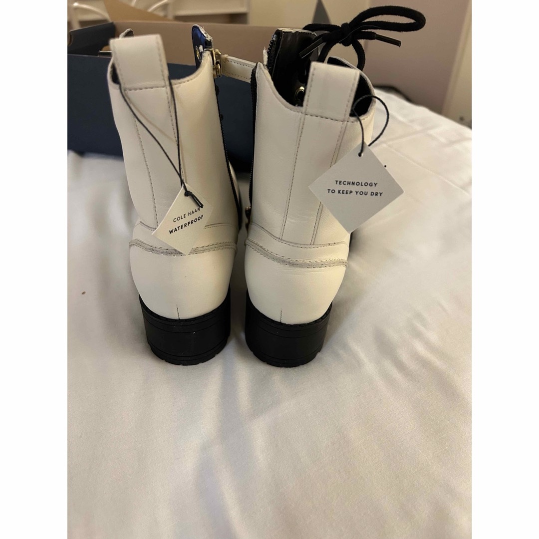 Cole Haan(コールハーン)のCOKEHAAN Camea White Boot レディースの靴/シューズ(その他)の商品写真