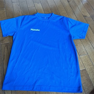 ニッタク(Nittaku)のニッタク　メンズサイズM   卓球　Tシャツ　青　ゲームシャツ(卓球)