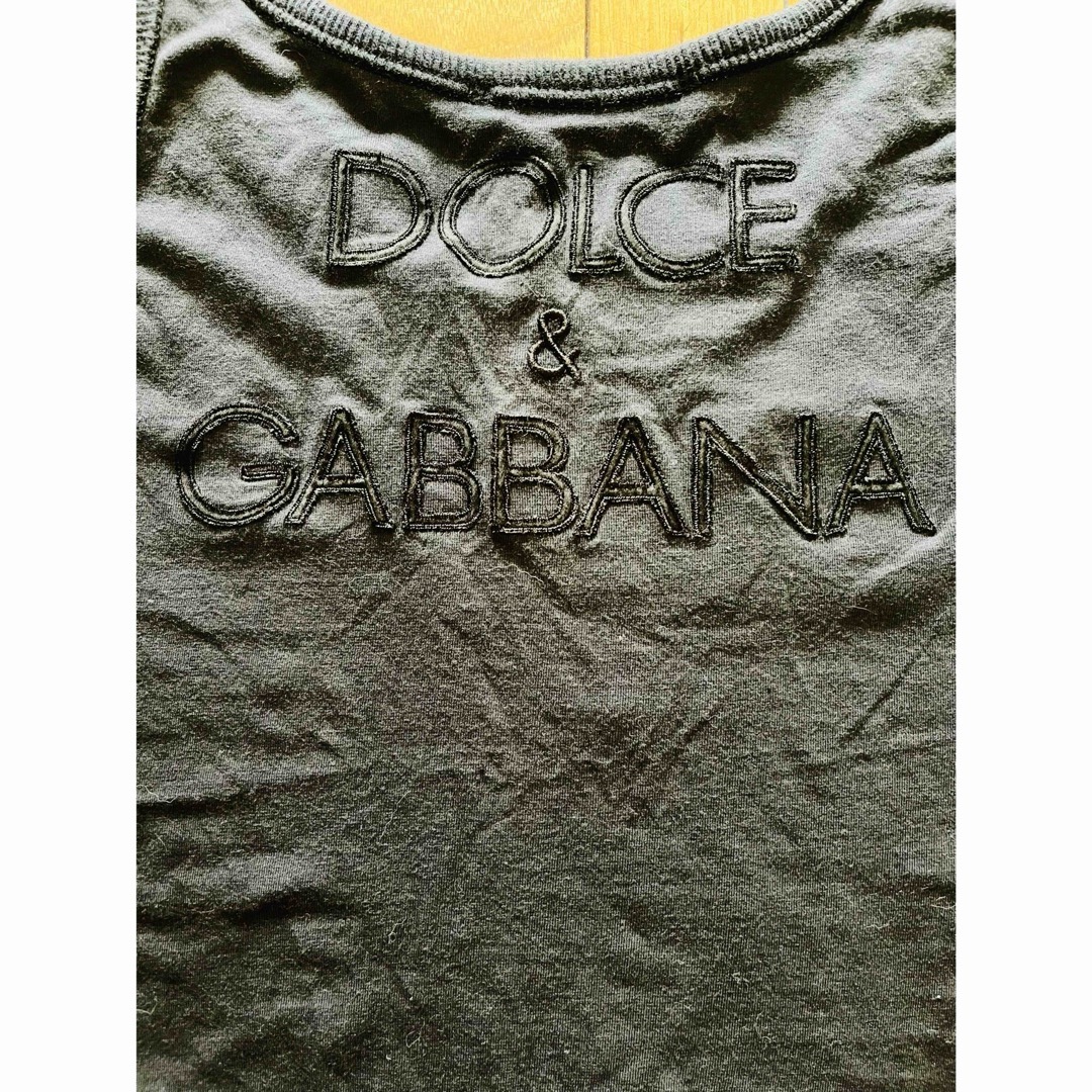 DOLCE&GABBANA(ドルチェアンドガッバーナ)の正規品ドルチェ&ガッバーナ タンクトップ40ロゴ　ブラック レディースのトップス(タンクトップ)の商品写真
