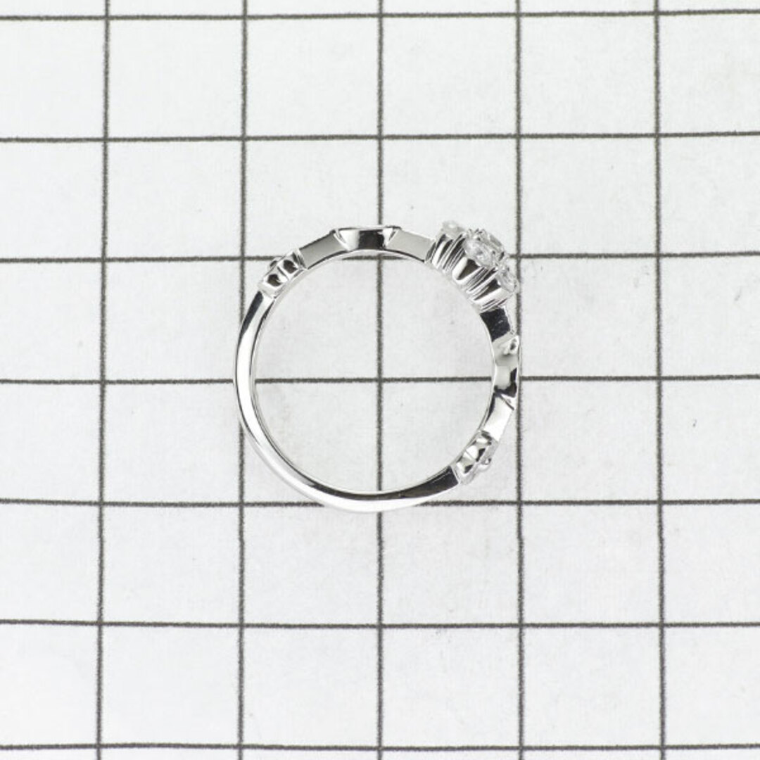 Pt900 ダイヤモンド リング 0.54ct フラワー レディースのアクセサリー(リング(指輪))の商品写真