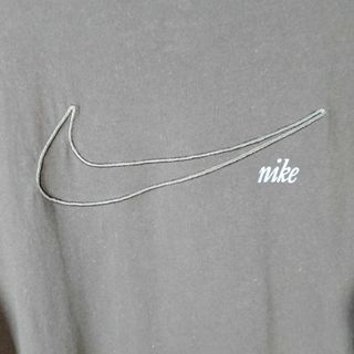 ナイキ(NIKE)のNIKE ナイキ　デカロゴ　ロゴ刺繍　半袖　tシャツ  古着　ワンポイント(Tシャツ/カットソー(半袖/袖なし))