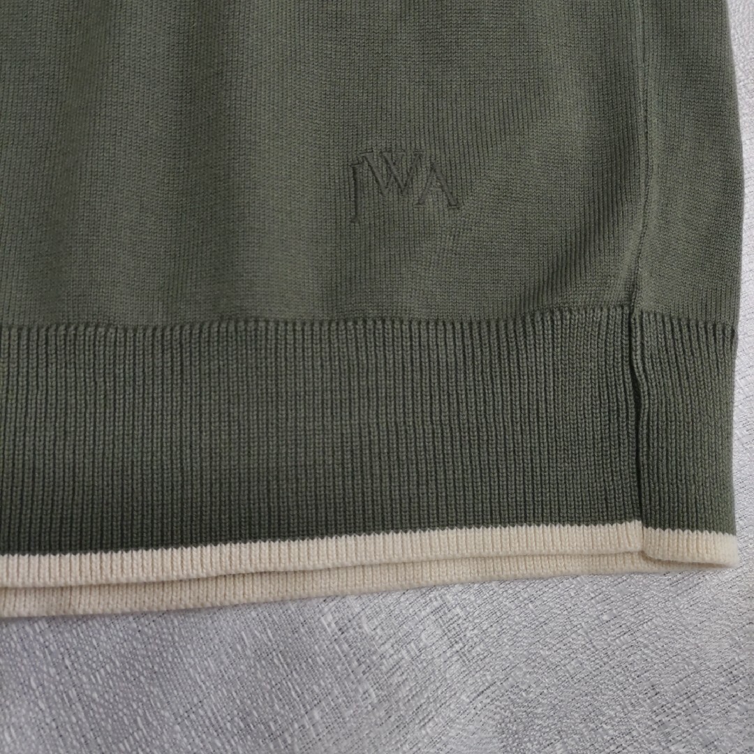 UNIQLO(ユニクロ)のユニクロ　jwanderson ニットポロシャツ　L　オリーブ　新品未使用 メンズのトップス(ニット/セーター)の商品写真