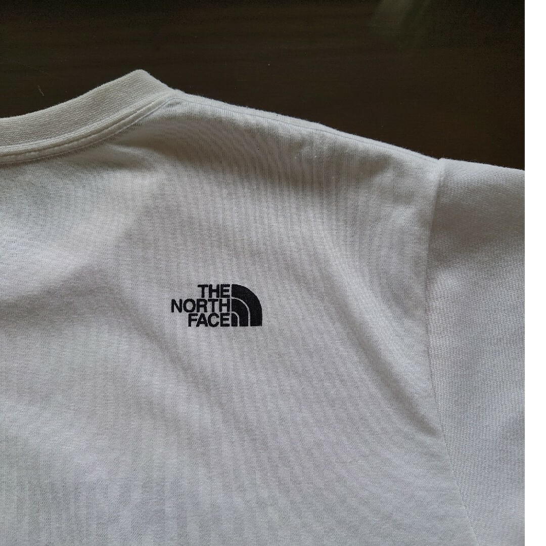 THE NORTH FACE(ザノースフェイス)のノースフェイス THE NORTH FACE レディース Tシャツ Lサイズ レディースのトップス(その他)の商品写真