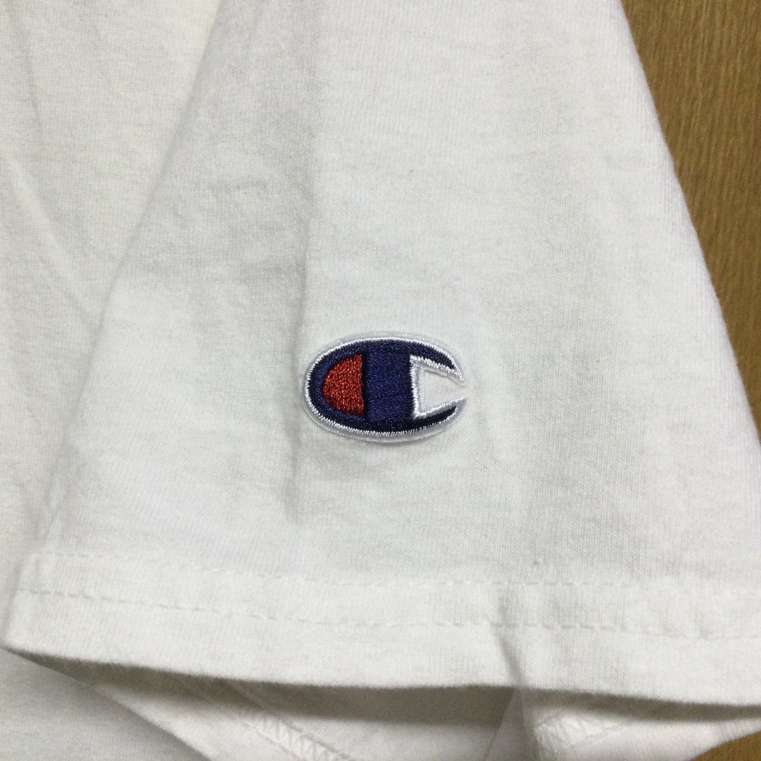 Champion(チャンピオン)のムーンアイズ　チャンピオン　Tシャツ　サイズL 希少　ホットロード メンズのトップス(Tシャツ/カットソー(半袖/袖なし))の商品写真