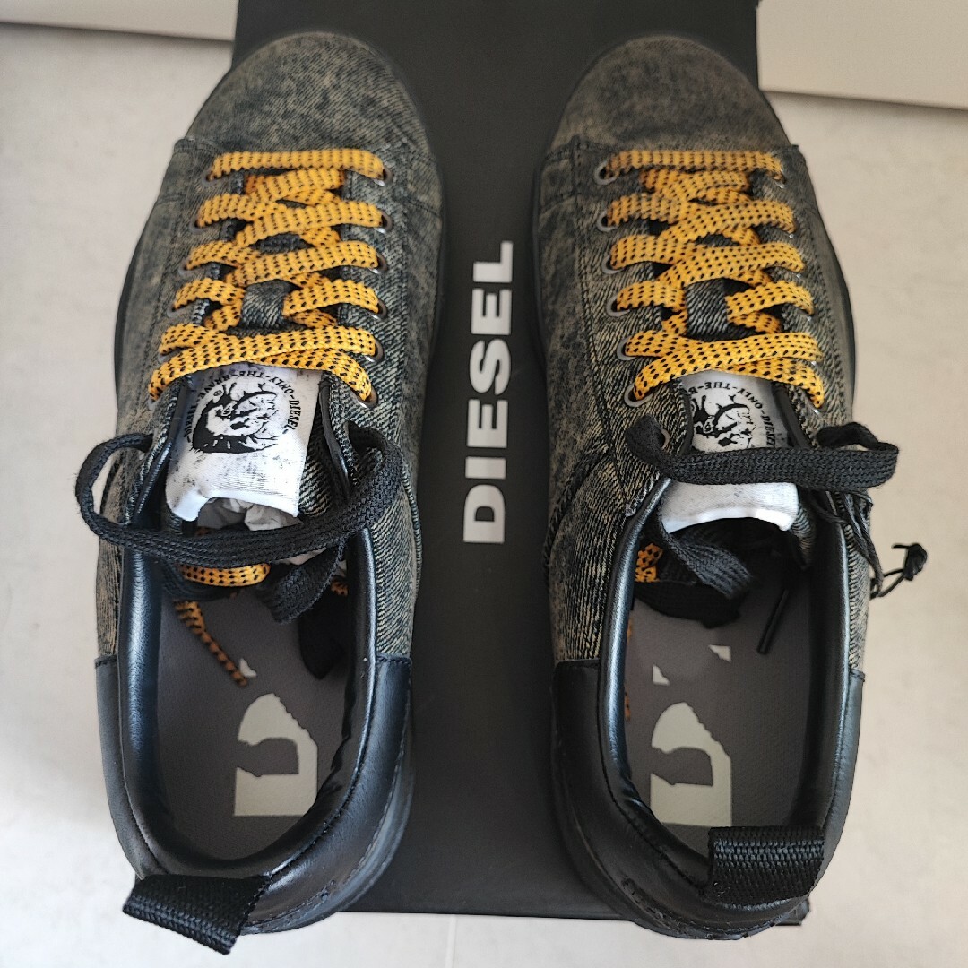 DIESEL(ディーゼル)の新作 26.5cm 新品未使用 DIESEL ロー S-CLEVER LOW メンズの靴/シューズ(スニーカー)の商品写真