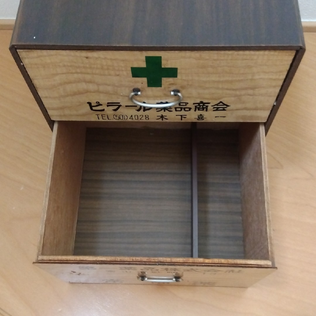 木製薬箱　DIY インテリア/住まい/日用品のインテリア小物(置物)の商品写真