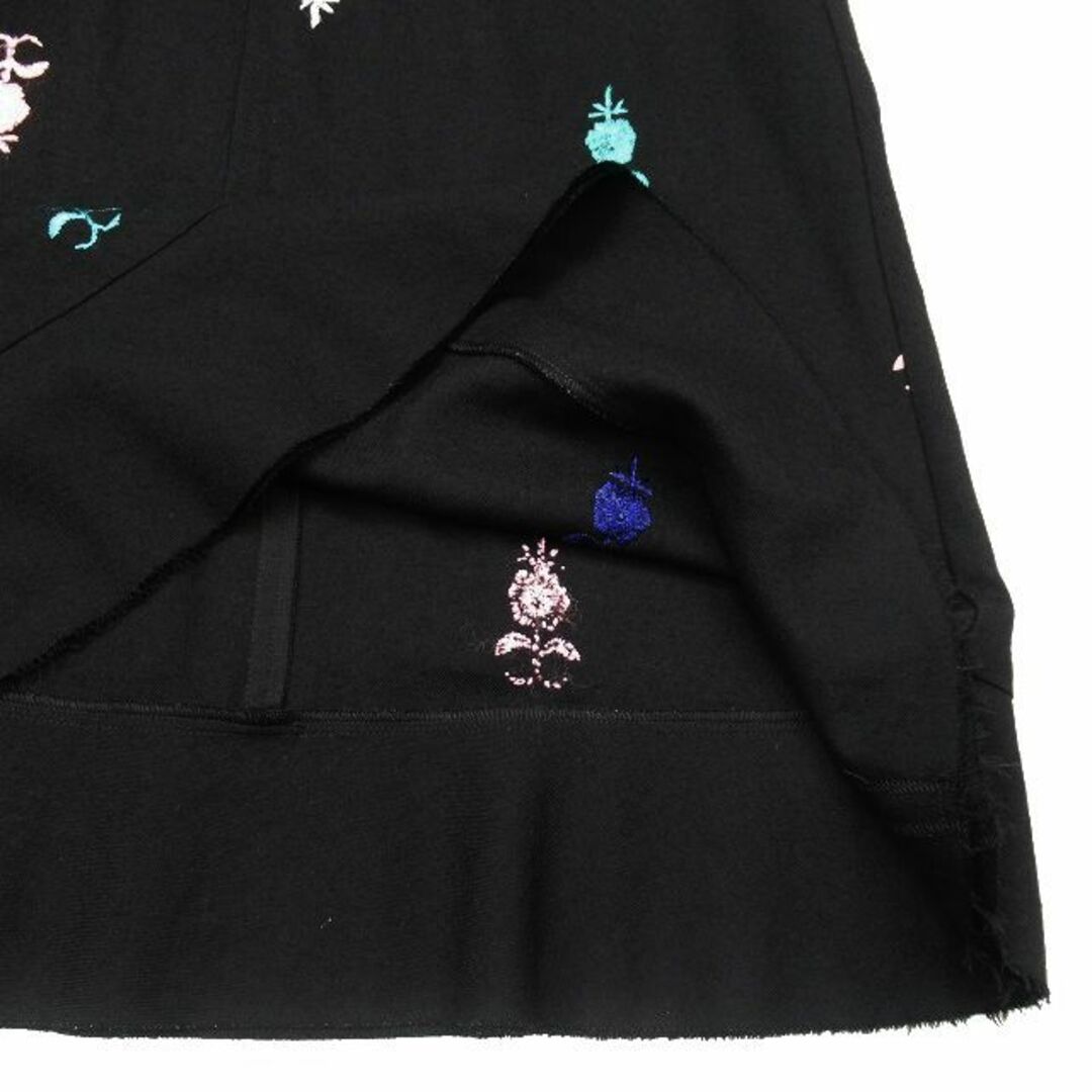 00s 2001 トリココムデギャルソン 花刺繍 フラワー スカート M 黒 レディースのスカート(ひざ丈スカート)の商品写真
