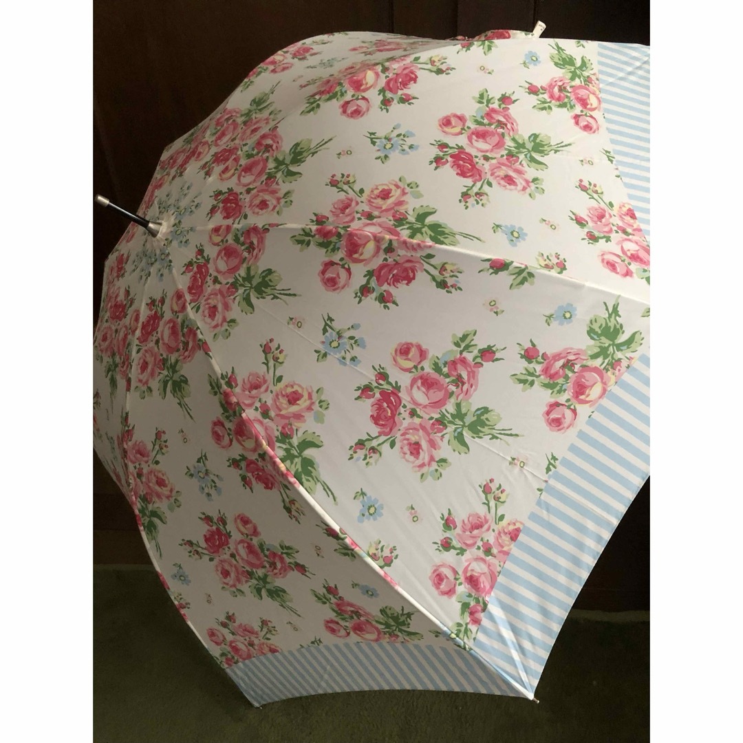 LAURA ASHLEY(ローラアシュレイ)のLAURA ASHLEYのパラソル(未使用品)バンチェッドロージズ レディースのファッション小物(傘)の商品写真