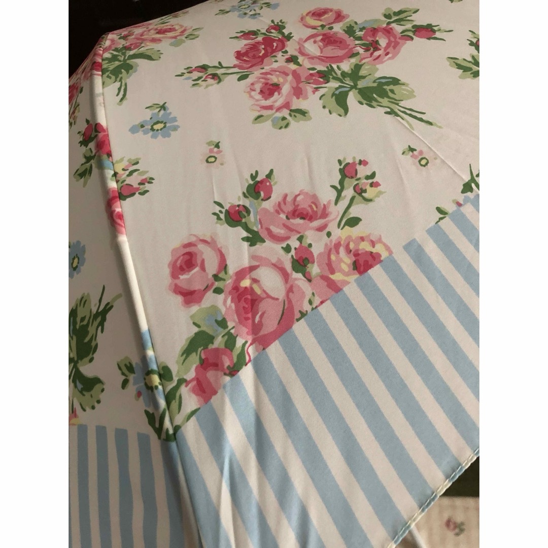 LAURA ASHLEY(ローラアシュレイ)のLAURA ASHLEYのパラソル(未使用品)バンチェッドロージズ レディースのファッション小物(傘)の商品写真