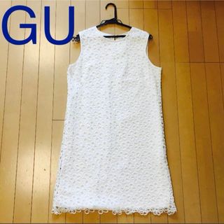 GU - ほぼ新品♡GU♡上品 花柄レース型 ワンピース♡お祝いやデート、イベントに♡