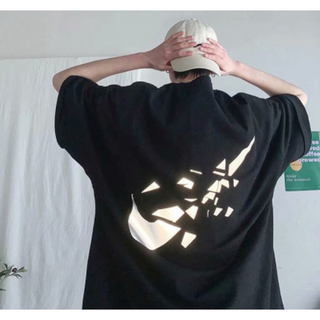 NEWタイプ 光る バックロゴ 反射ビッグサイズ Tシャツ ブラック　3XL(Tシャツ/カットソー(半袖/袖なし))