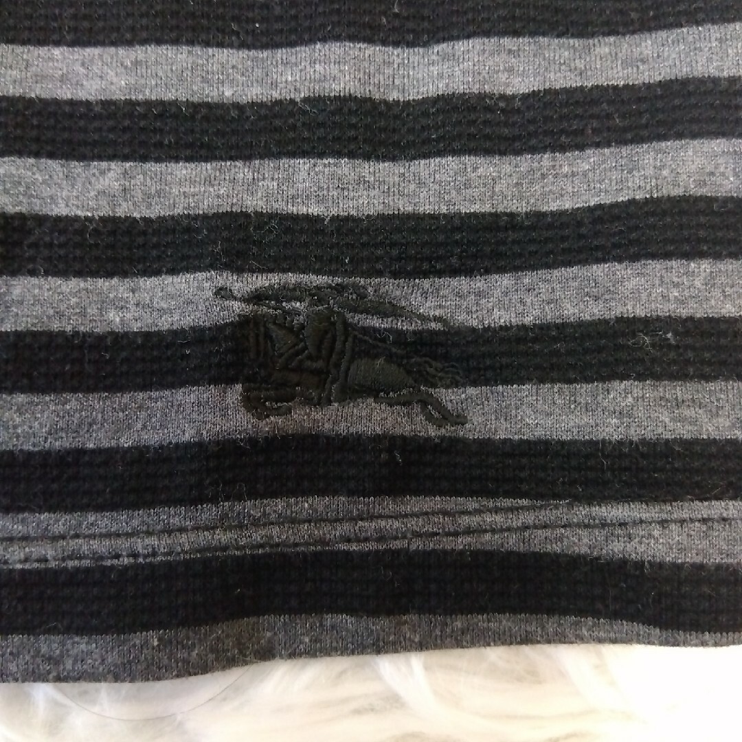 BURBERRY(バーバリー)のバーバリー Tシャツ 半袖 刺繍ロゴ ボーダー 三陽商会 グレー ブラック 黒 レディースのトップス(Tシャツ(半袖/袖なし))の商品写真