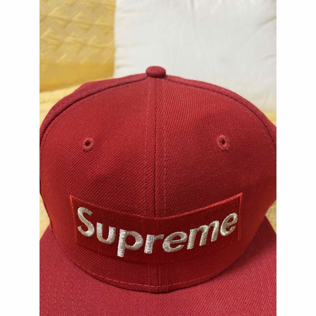 Supreme(シュプリーム)のSupreme キャップ　赤 メンズの帽子(キャップ)の商品写真