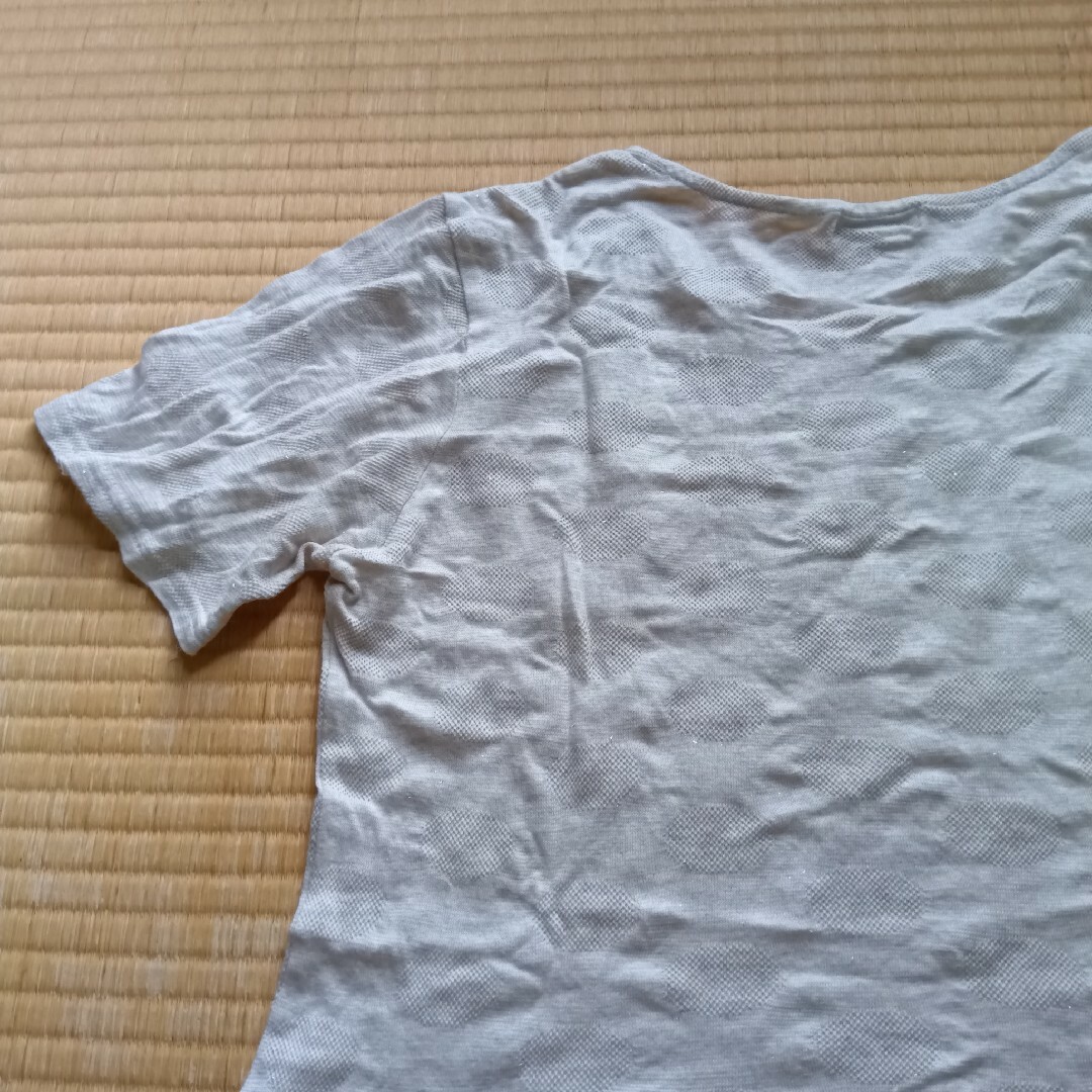 ベージュ半袖カットソーL レディースのトップス(Tシャツ(半袖/袖なし))の商品写真