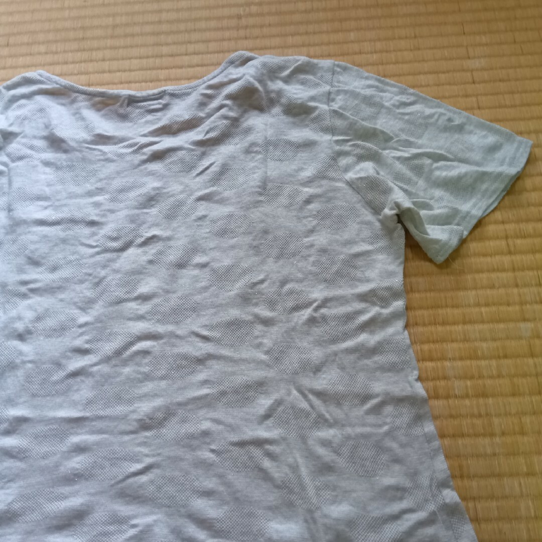 ベージュ半袖カットソーL レディースのトップス(Tシャツ(半袖/袖なし))の商品写真