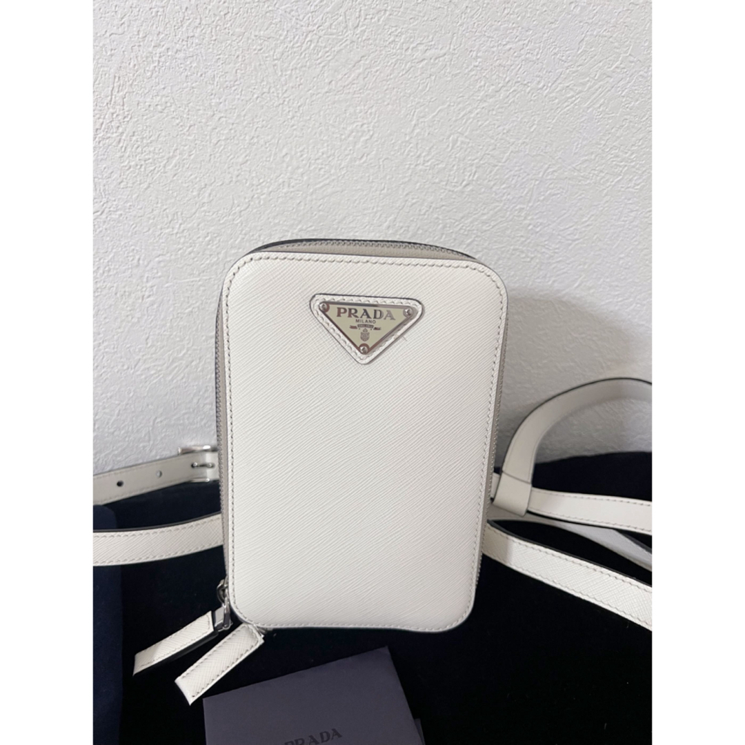 PRADA(プラダ)のPRADA クロスボディバッグ サフィアーノレザー　ユニセックス正規品 メンズのバッグ(ボディーバッグ)の商品写真