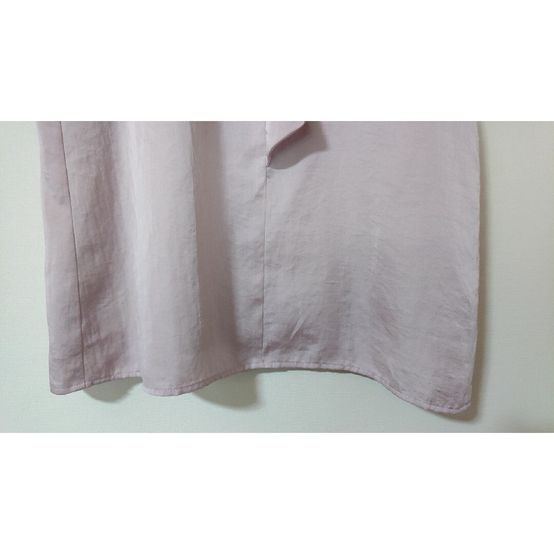 AOKI(アオキ)のaoyama ビンテージサテンフリルブラウス S ピンク レディースのトップス(シャツ/ブラウス(半袖/袖なし))の商品写真