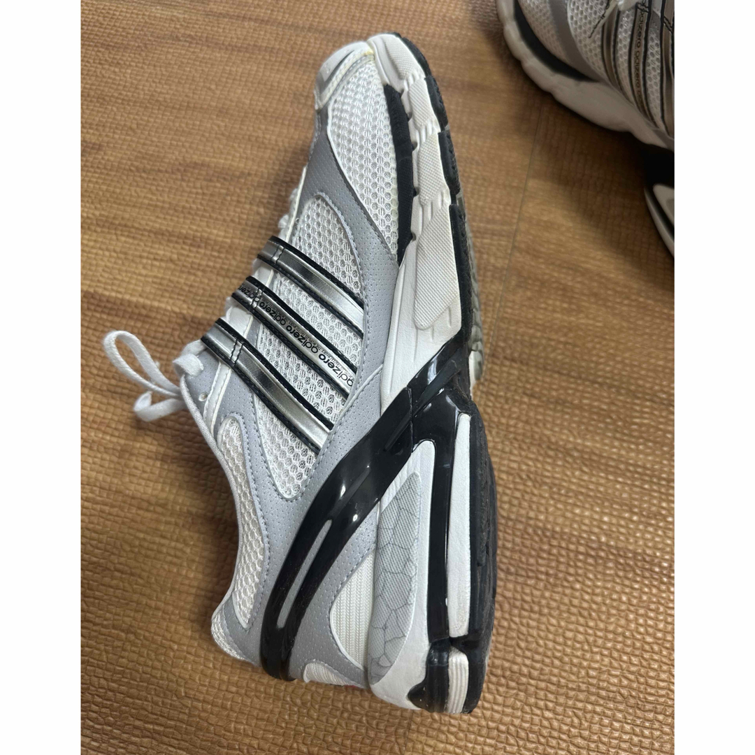 adidas(アディダス)のadidasスニーカー メンズの靴/シューズ(スニーカー)の商品写真