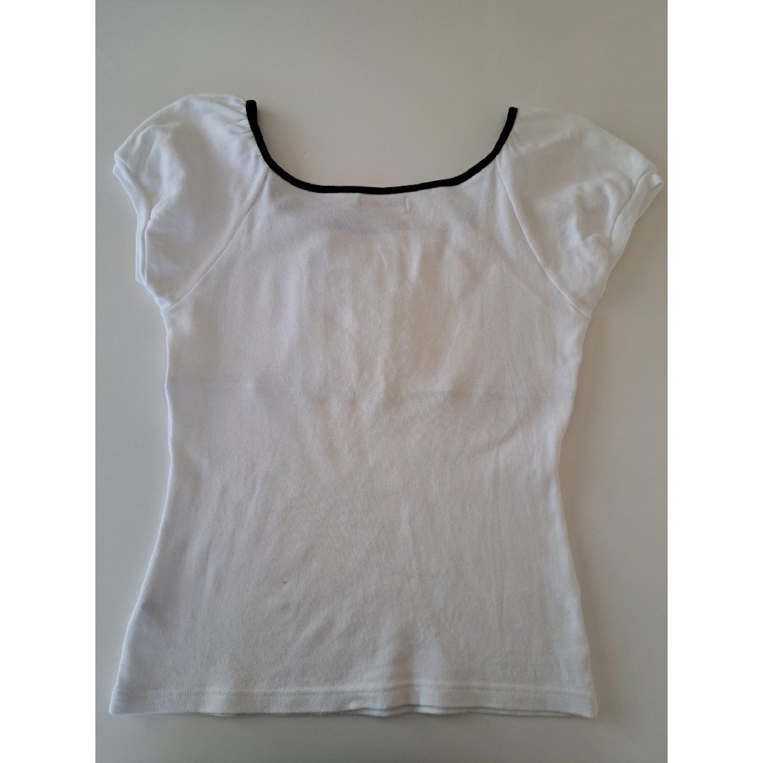 トップス　ホワイト　リボン　M レディースのトップス(Tシャツ(半袖/袖なし))の商品写真