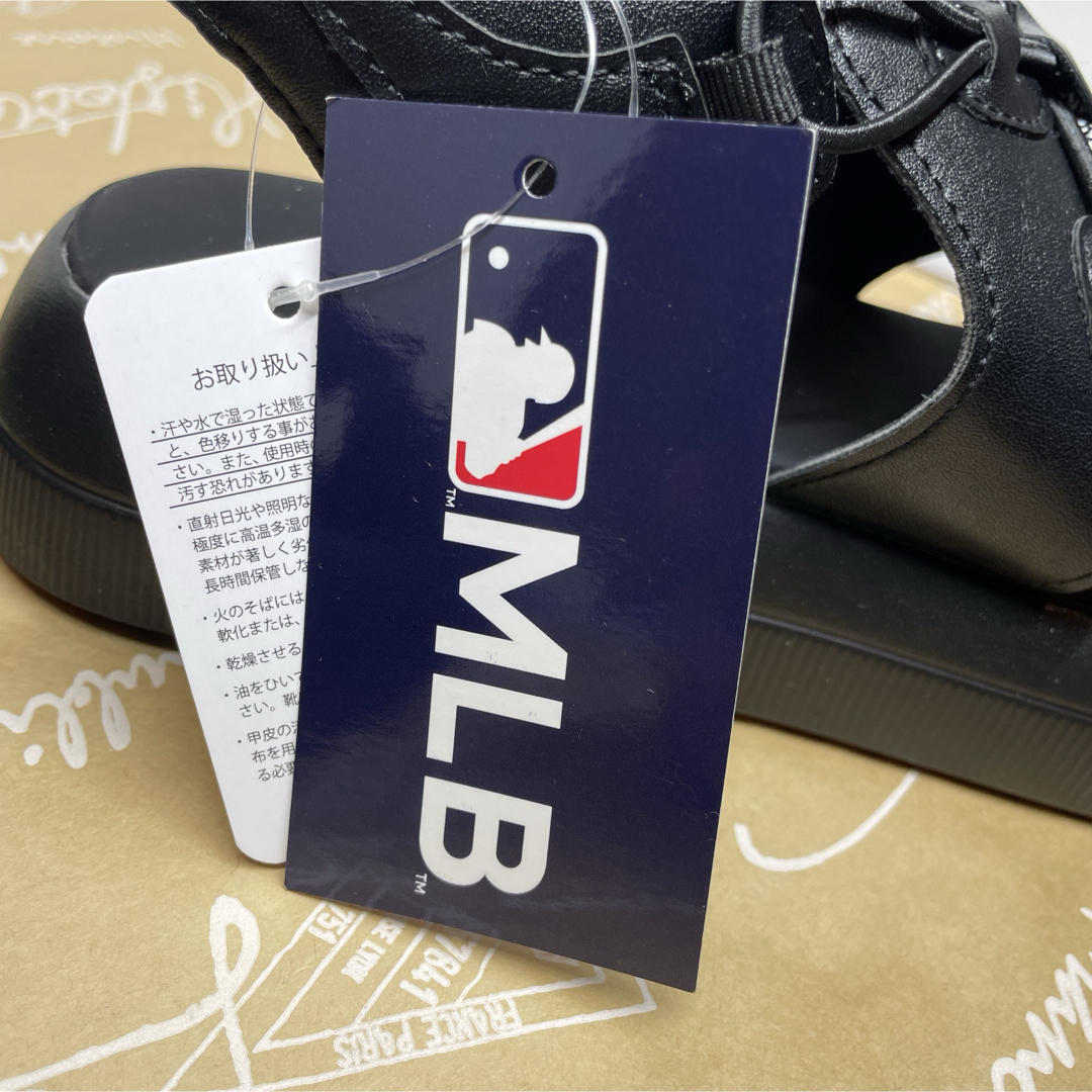 MLB(メジャーリーグベースボール)の新品タグ付き MLB メジャーリーグベースボール スポーツサンダル ブラック M レディースの靴/シューズ(サンダル)の商品写真