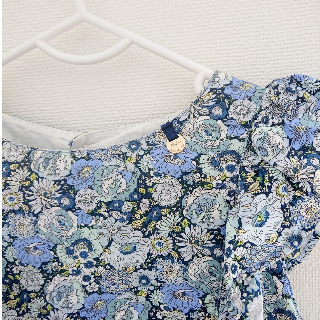 BeBe(ベベ)のbebe リバティ ワンピース  140 キッズ/ベビー/マタニティのキッズ服女の子用(90cm~)(ワンピース)の商品写真