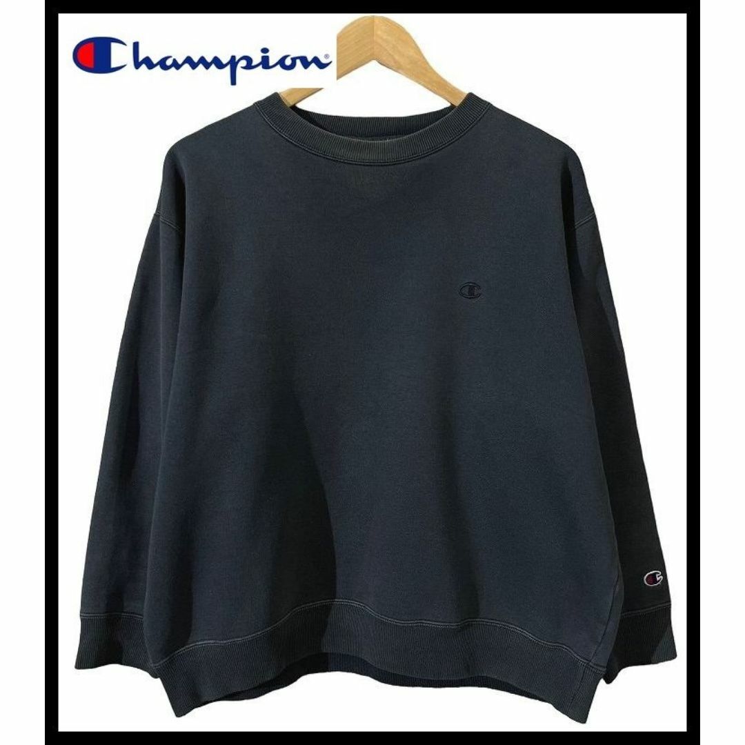 Champion(チャンピオン)のG② 古着屋購入 00s チャンピオン 同色 ロゴ 刺繍 スウェット フェード黒 メンズのトップス(スウェット)の商品写真