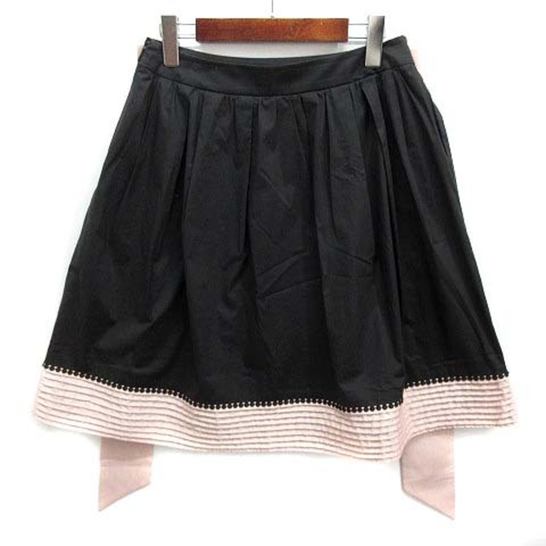 TO BE CHIC(トゥービーシック)のトゥービーシック TO BE CHIC スカート リボン ブラック ピンク 4 レディースのスカート(ひざ丈スカート)の商品写真