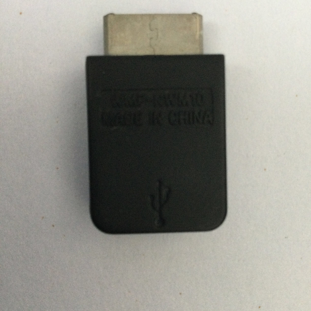 SONY(ソニー)のSONY USB変換アダプター WMP-NWM10 スマホ/家電/カメラのスマホアクセサリー(その他)の商品写真