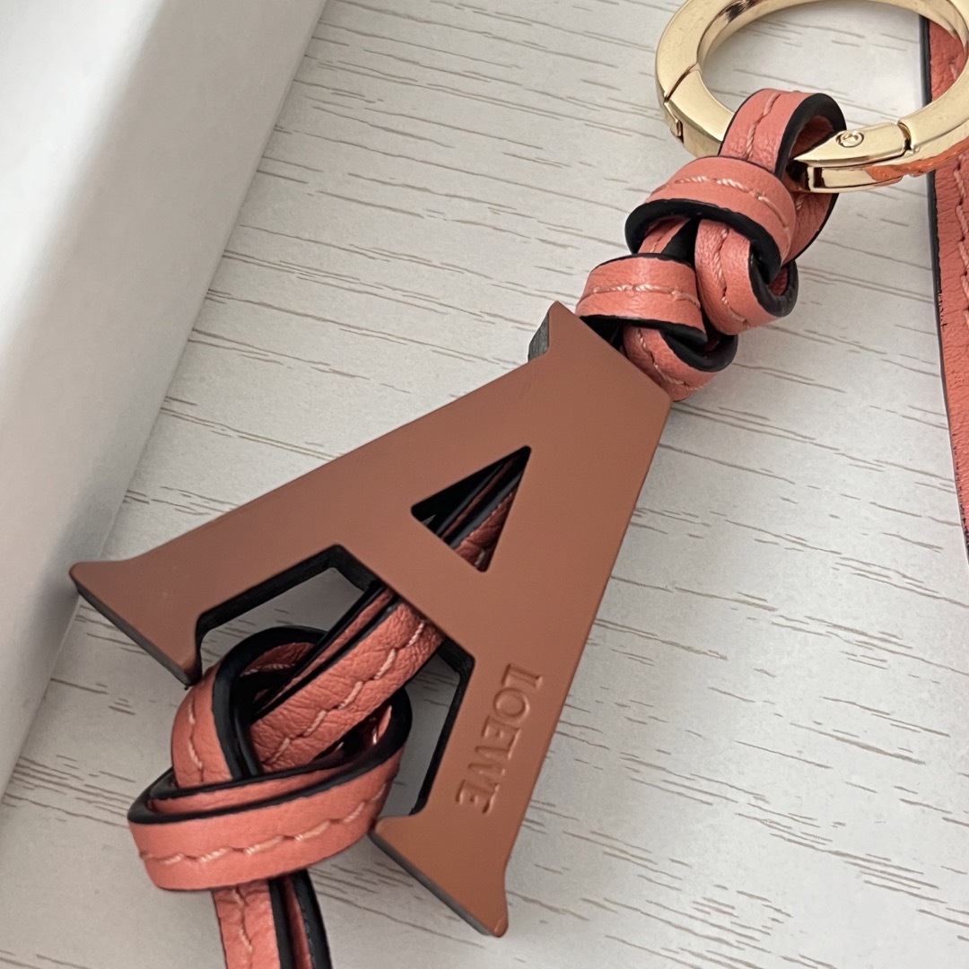 LOEWE(ロエベ)のLOEWE personalized charm レディースのアクセサリー(チャーム)の商品写真